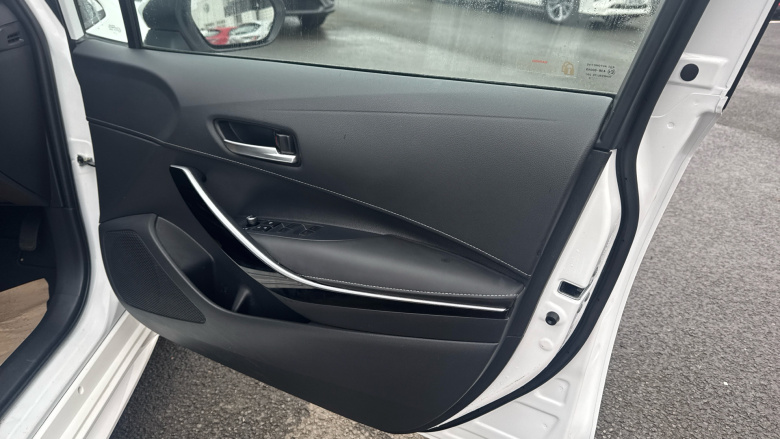 Toyota Corolla 1.8 VVT-i Hybrid Design 5dr CVT Hybrid Hatchback